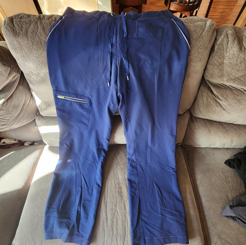 Scrubs pants